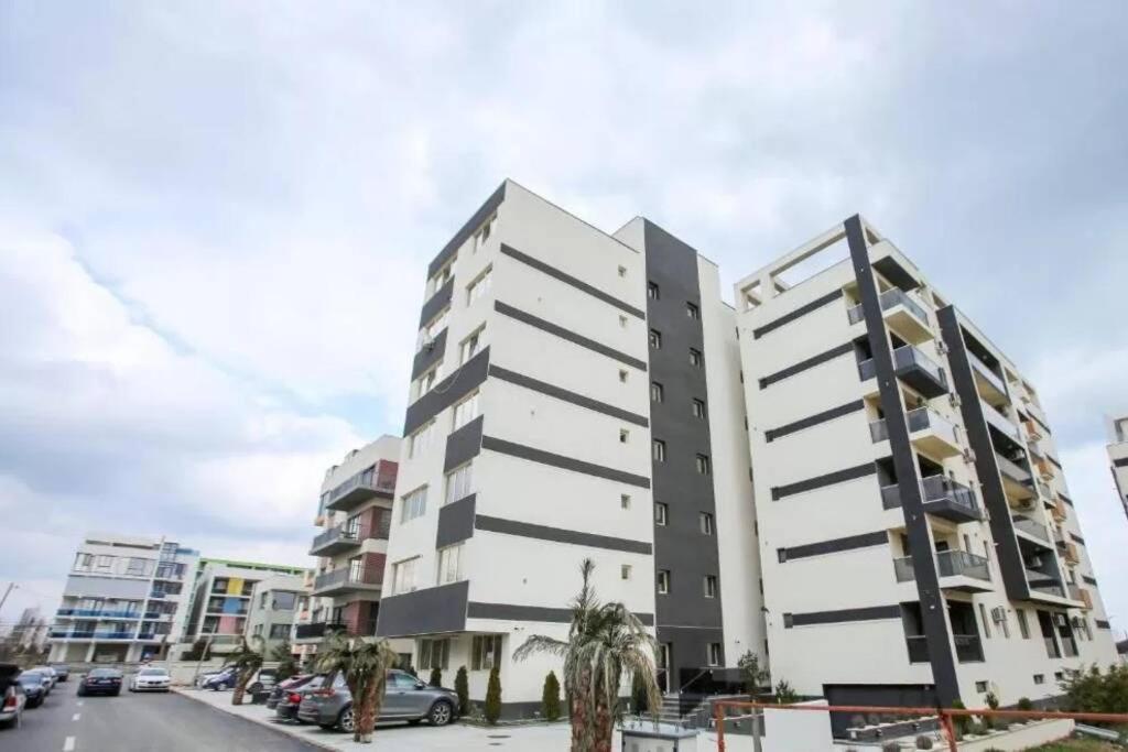 شقة Luxury Studio - Maison 103 - Stefan Building Complex Năvodari المظهر الخارجي الصورة
