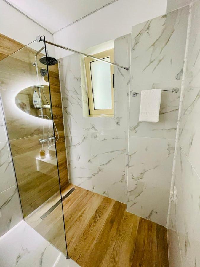 شقة Luxury Studio - Maison 103 - Stefan Building Complex Năvodari المظهر الخارجي الصورة